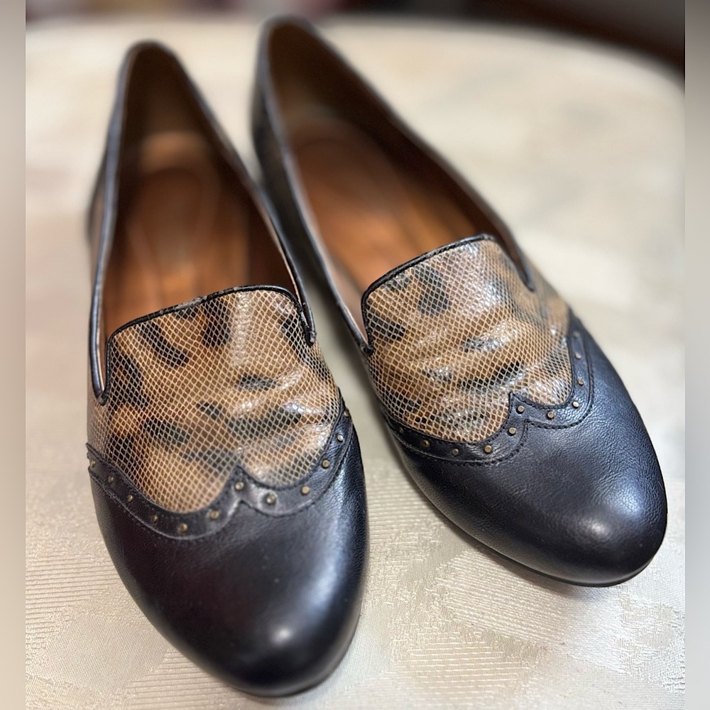 Naturalizer • Leopard Print and Black Leather Loafers • PLEASE READ DESCRIPTION